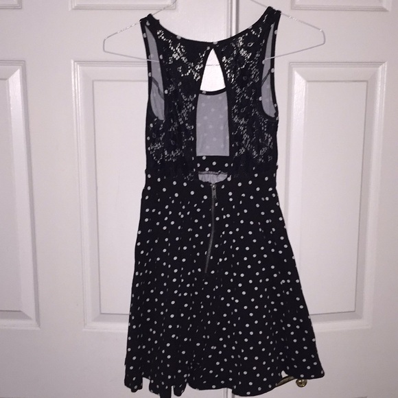 Polka dot dress!! - Picture 2 of 7